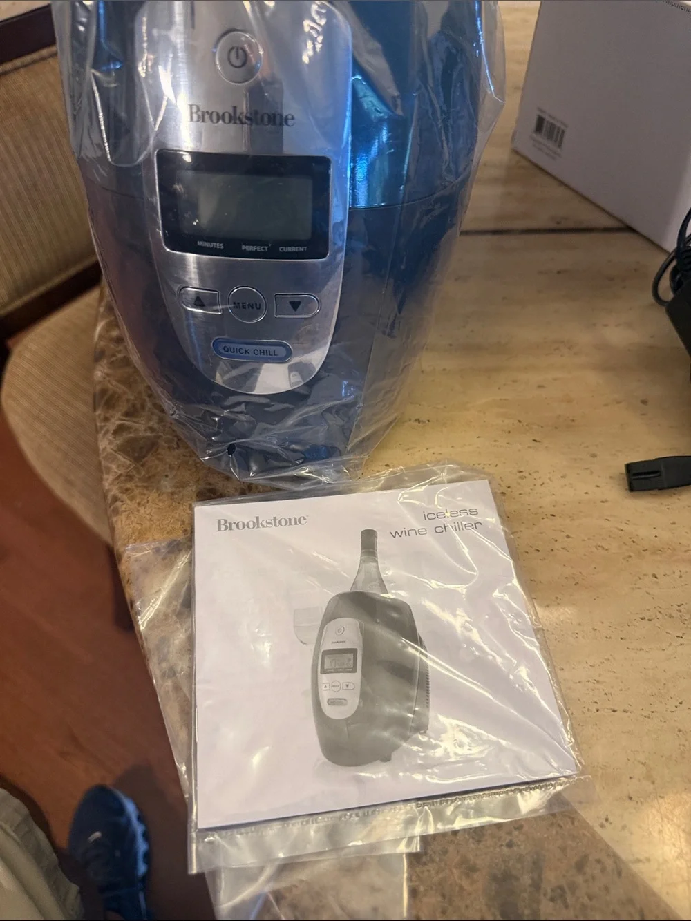 Iceless wine chiller